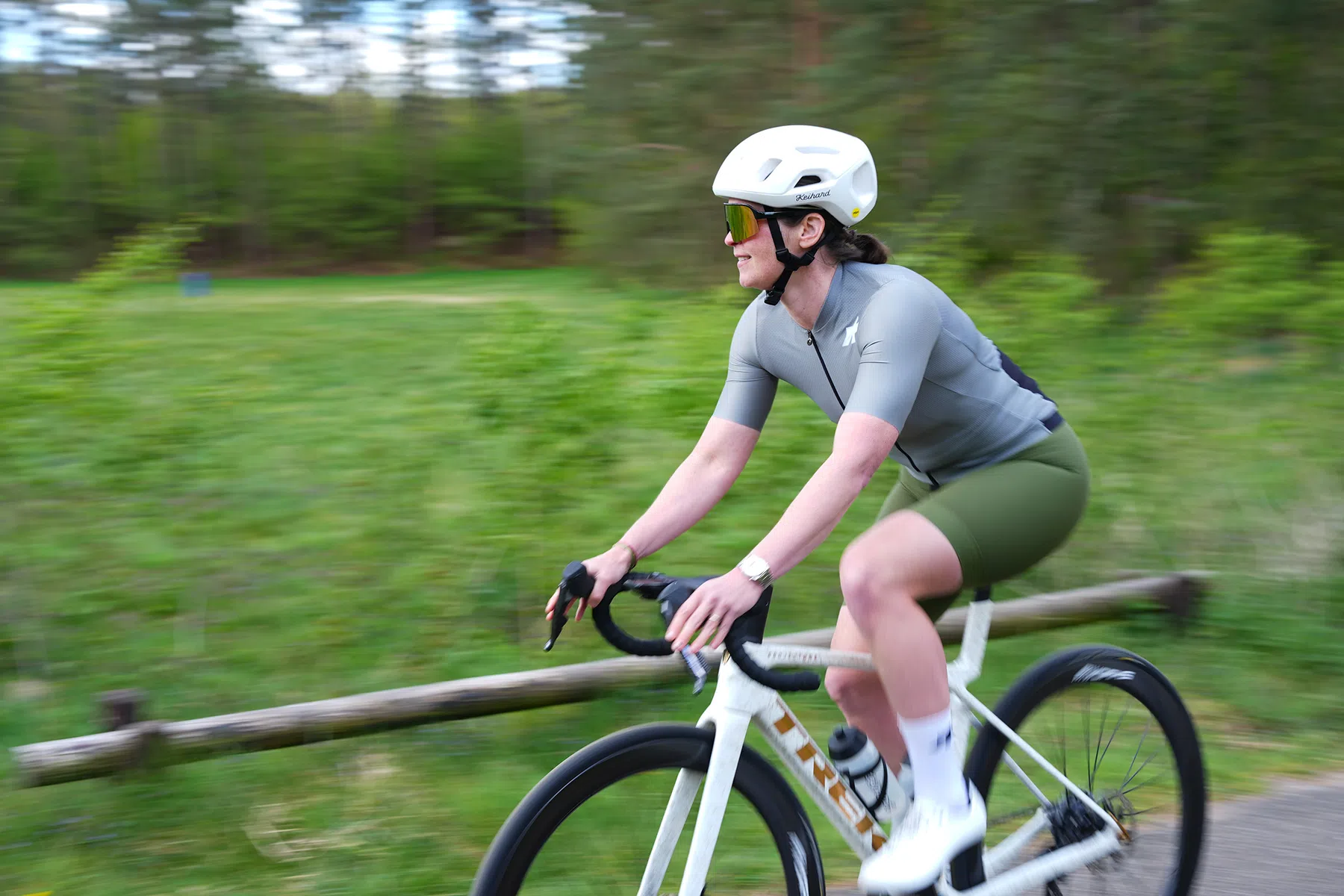Assos vrouwen